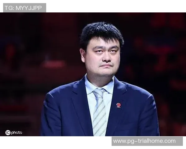 姚明灌篮时的垫脚技巧揭秘与篮球运动的深层联系分析