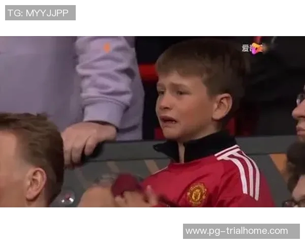 欧联杯激战莱比锡与里昂战成平局帽子戏法引发全场狂欢 欧联杯激战莱比锡与里昂战成平局帽子戏法引发全场狂欢