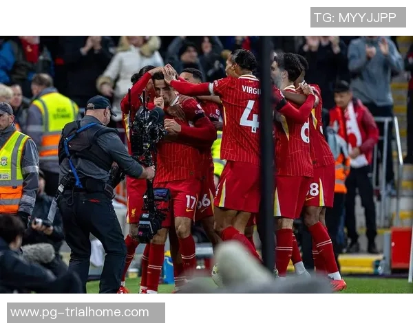 英超焦点战利物浦小胜曼联点球决胜引发全场狂欢战术解析