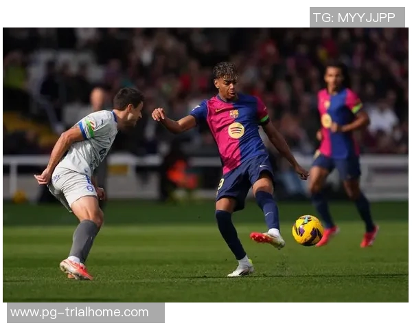 中超精彩对决国米大胜巴萨乌龙球引发全场沸腾