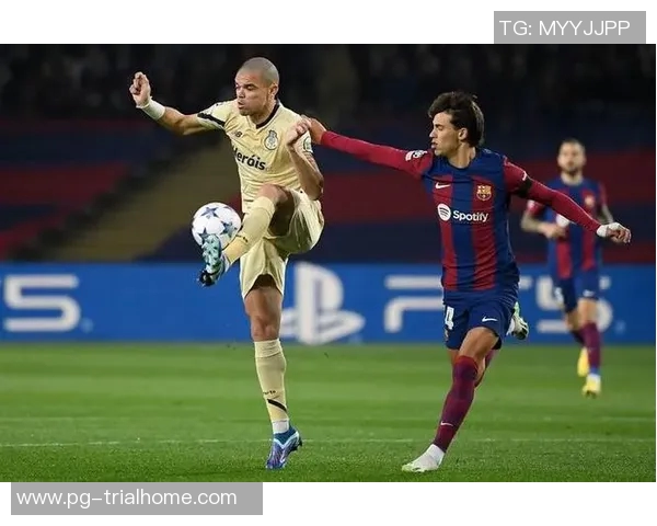 足总杯激战巴萨与波尔图2比2平帽子戏法引发争议判罚全场沸腾 足总杯激战巴萨与波尔图2比2平帽子戏法引发争议判罚全场沸腾